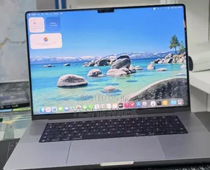 New Laptop Apple MacBook Pro 2019 16GB Intel Core i7 SSD 512GB