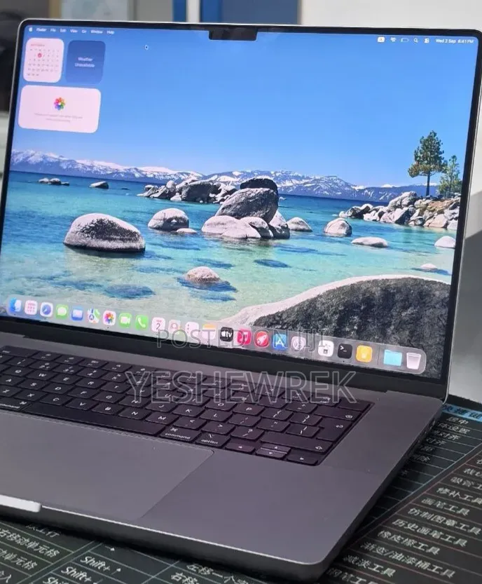 New Laptop Apple MacBook Pro 2019 16GB Intel Core i7 SSD 512GB
