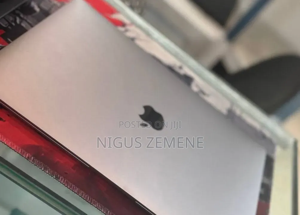 New Laptop Apple MacBook Air 2018 8GB SSD 128GB