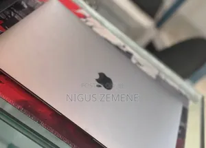 New Laptop Apple MacBook Air 2018 8GB SSD 128GB