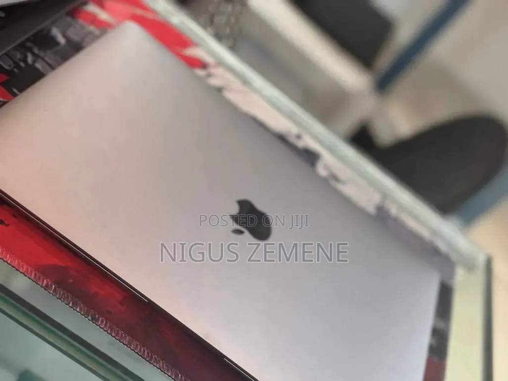 New Laptop Apple MacBook Air 2018 8GB SSD 128GB