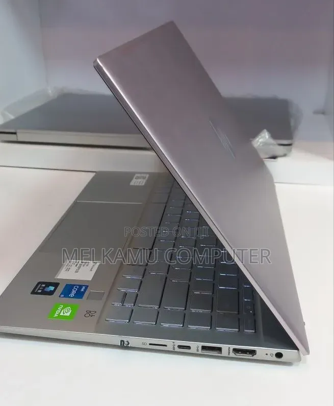 New Laptop HP Pavilion 14 16GB Intel Core i5 SSD 512GB