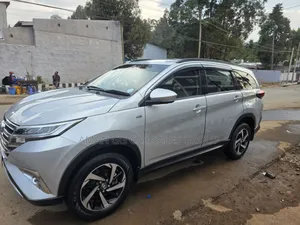 Toyota Rush 2021 Silver