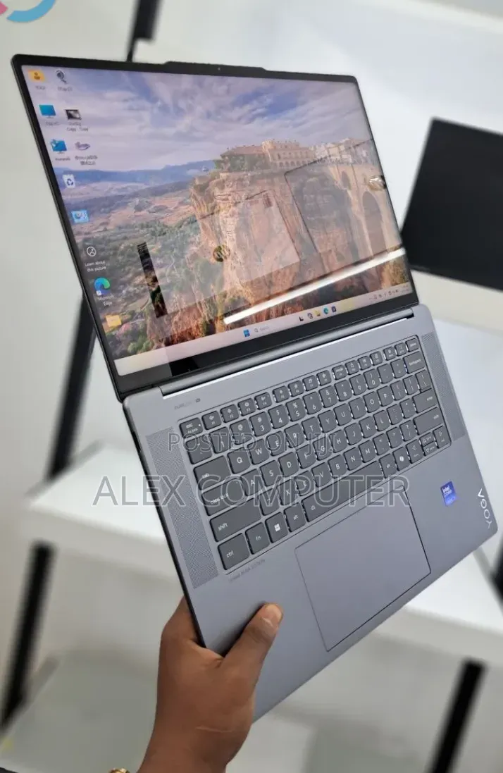 New Laptop Lenovo 32GB Intel Core Ultra 7 SSD 1T