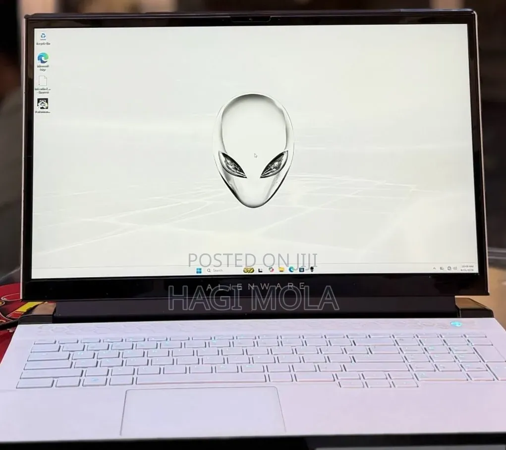New Laptop Alienware X17 R1 16GB Intel Core i7 SSD 1T