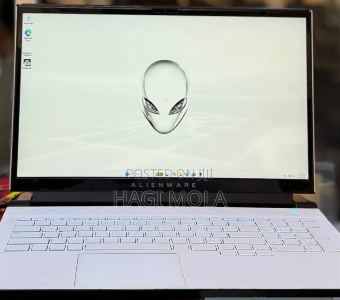 New Laptop Alienware X17 R1 16GB Intel Core i7 SSD 1T