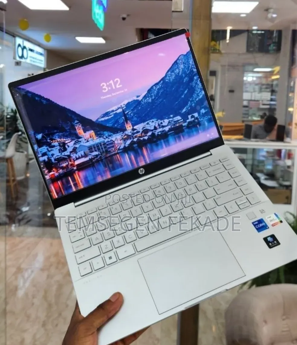 New Laptop HP Pavilion 14 16GB Intel Core i7 SSD 512GB
