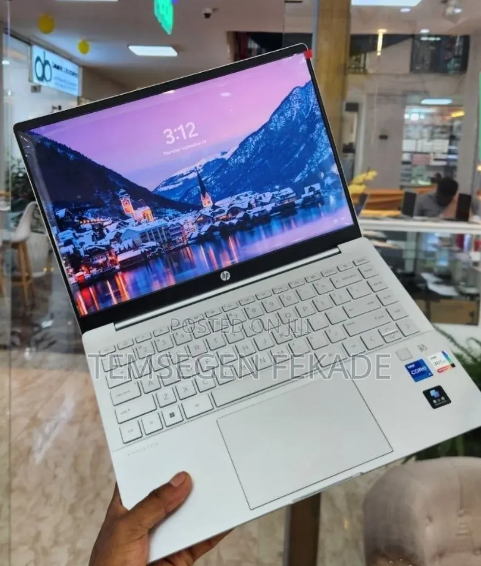 New Laptop HP Pavilion 14 16GB Intel Core i7 SSD 512GB