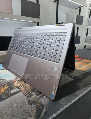 New Laptop Lenovo 16GB AMD Ryzen 7 SSD 512GB