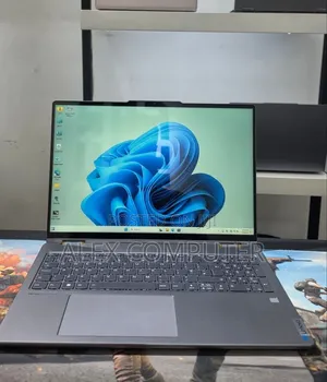 New Laptop Lenovo 16GB AMD Ryzen 7 SSD 512GB