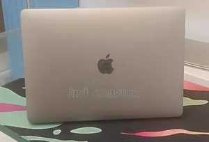 New Laptop Apple MacBook Pro 2020 M1 8GB Apple M1 Pro SSD 256GB