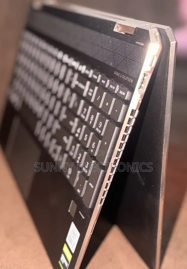 New Laptop HP Spectre X360 15 16GB Intel Core i7 SSD 1T