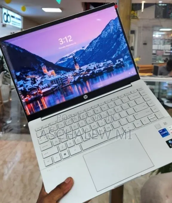 New Laptop HP Pavilion 14 16GB Intel Core i7 SSD 512GB