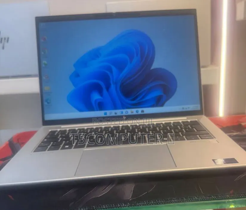 New Laptop HP EliteBook 660 G11 16GB Intel Core Ultra 7 SSD 512GB