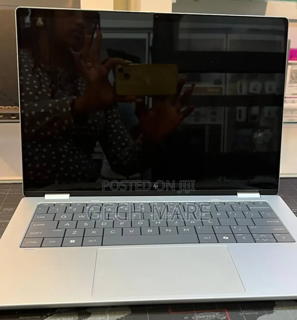 New Laptop HP OmniBook 5 14" 16GB Intel Core Ultra 7 SSD 1T