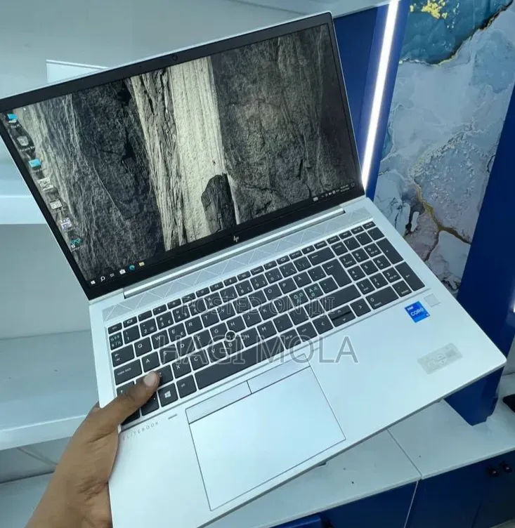 New Laptop HP EliteBook 850 16GB Intel Core i5 SSD 512GB
