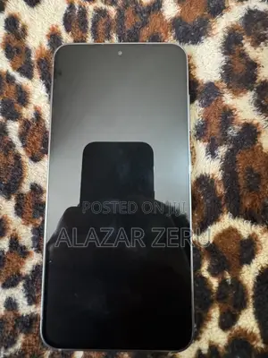 New Samsung Galaxy S23 128 GB Green