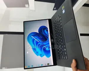New Laptop Dell XPS 15 16GB Intel Core i7 SSD 512GB