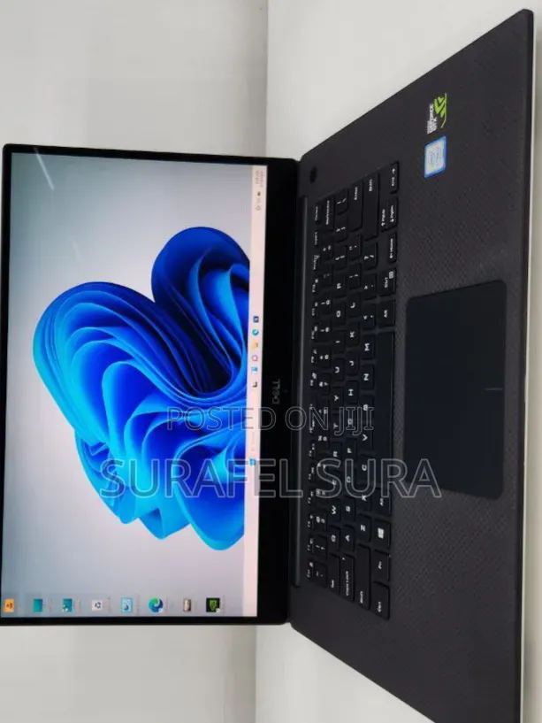 New Laptop Dell XPS 15 16GB Intel Core i7 SSD 512GB