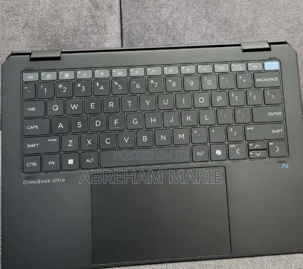 New Laptop HP OmniBook 5 14" 16GB Intel Core Ultra 7 SSD 1T