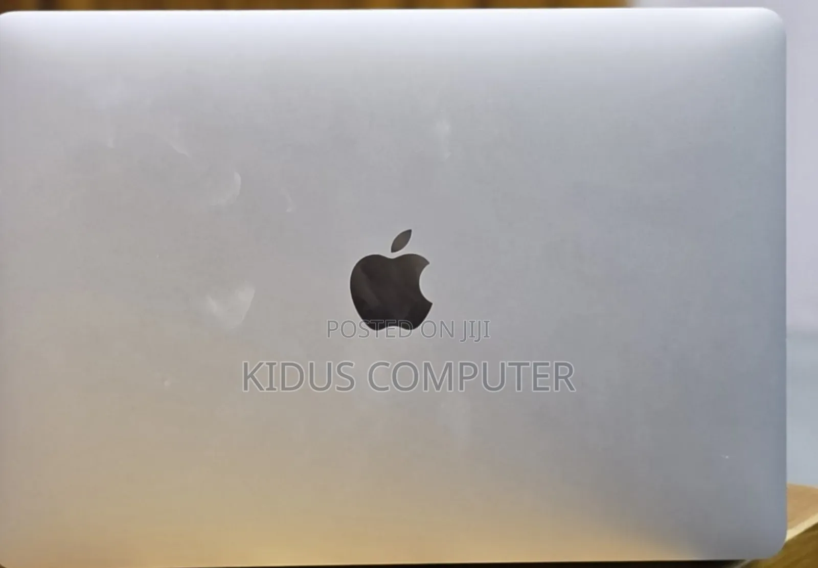 New Laptop Apple MacBook Air 2020 M1 8GB Apple M1 SSD 256GB