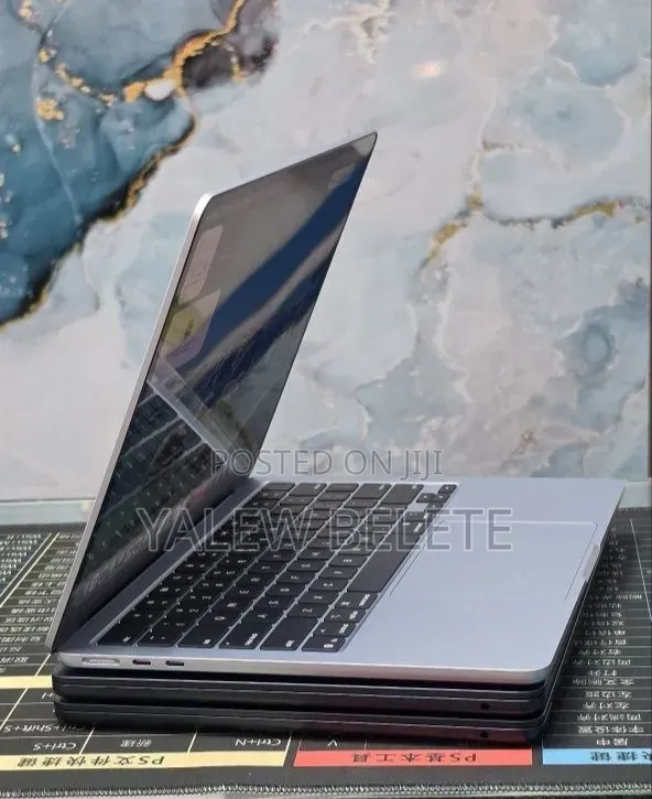 New Laptop Apple MacBook Air 2025 M4 16GB Apple M4 SSD 256GB