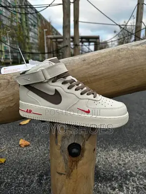 Nike Air Force 1 High-Top White/ Dark Brown