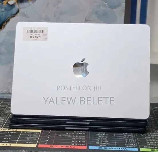 New Laptop Apple MacBook Air 2025 M4 16GB Apple M4 SSD 256GB