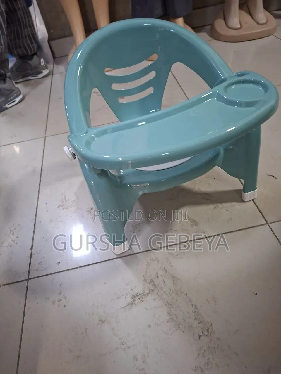Baby Plastic Dining Chair የፕላስቲክ የልጆች መመገቢያ ወንበር