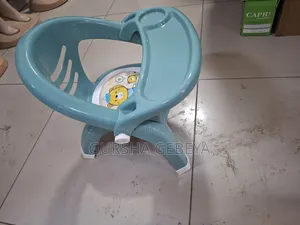 Baby Plastic Dining Chair የፕላስቲክ የልጆች መመገቢያ ወንበር