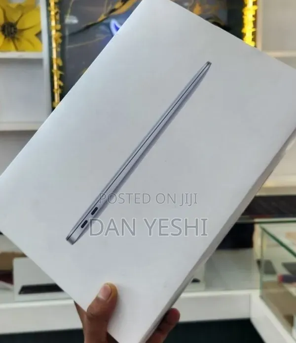 New Laptop Apple MacBook Air 2020 M1 8GB Apple M1 SSD 256GB