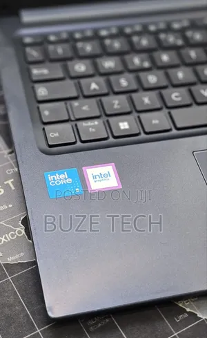 New Laptop Asus 16GB Intel Core 5 SSD 512GB
