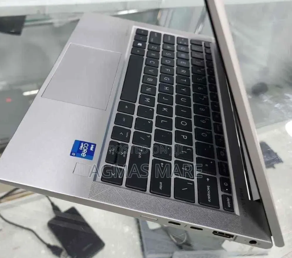New Laptop HP EliteBook 840 G8 16GB Intel Core i7 SSD 512GB