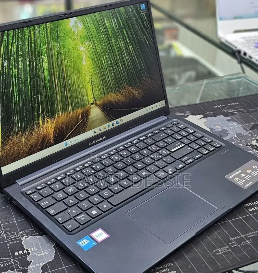 New Laptop Asus 16GB Intel Core 5 SSD 512GB