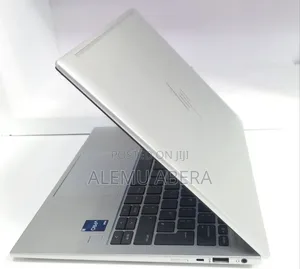 New Laptop HP EliteBook 830 G9 16GB Intel Core i5 SSD 512GB
