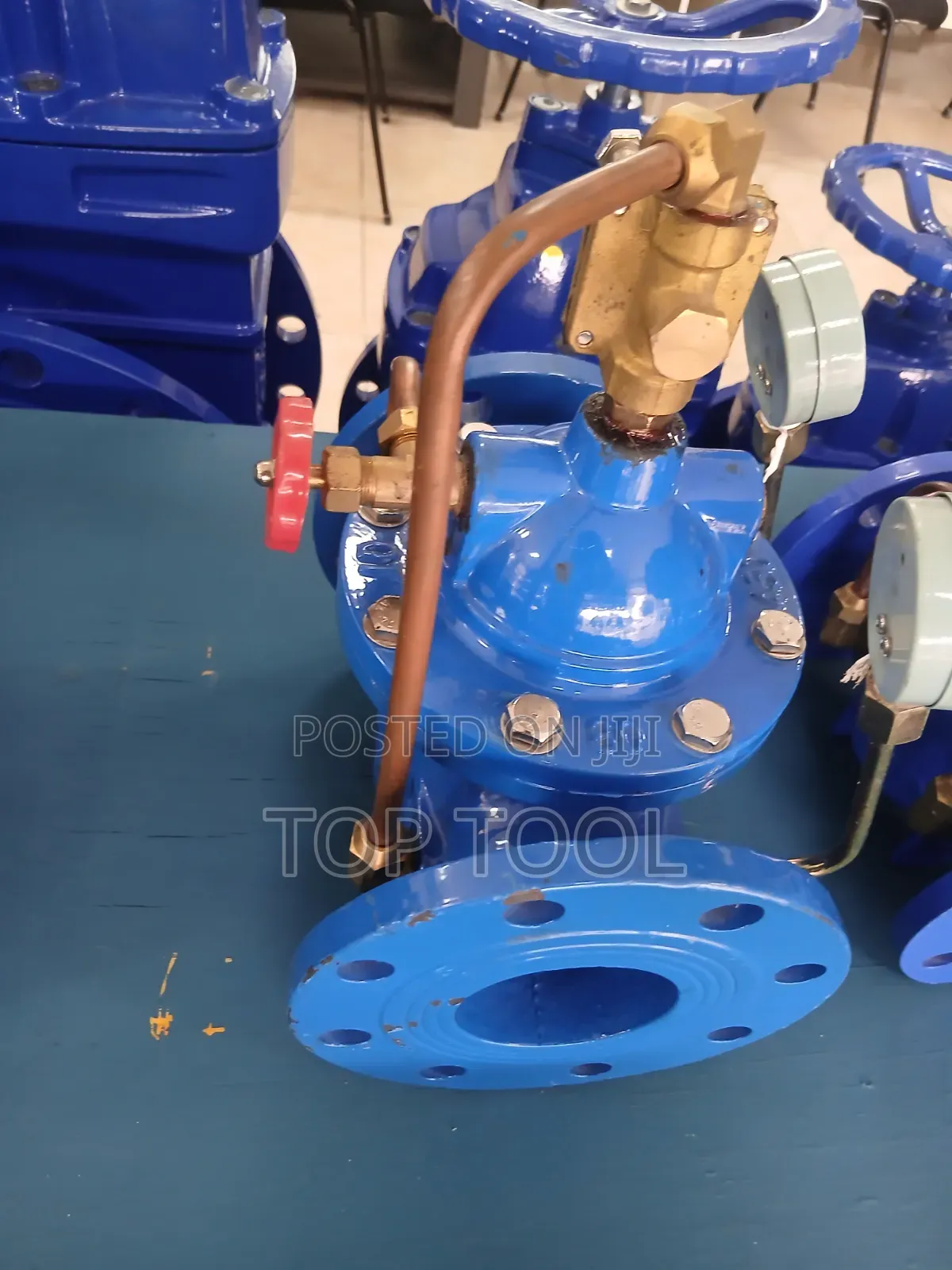 Pilot-Operated Hydraulic Control Valve (Resembling a Pressure Reducing