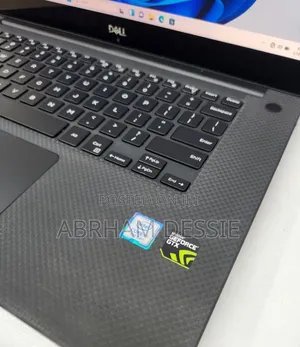 New Laptop Dell 16GB Intel Core i7 SSD 512GB