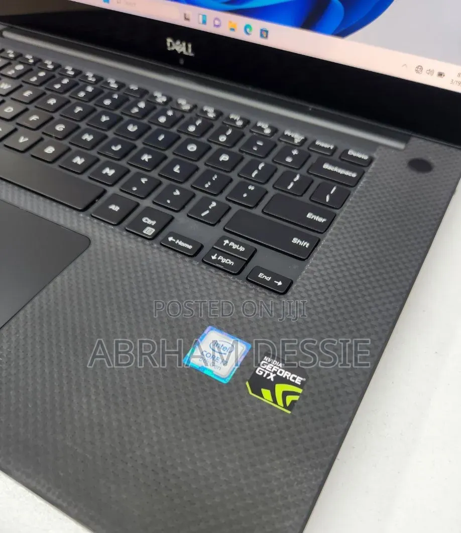 New Laptop Dell 16GB Intel Core i7 SSD 512GB