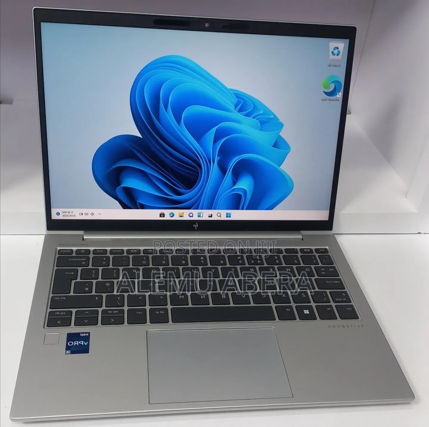 New Laptop HP EliteBook 830 G9 16GB Intel Core i5 SSD 512GB