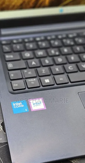 New Laptop Asus VivoBook 15 X505BA 16GB Intel Core 5 SSD 512GB