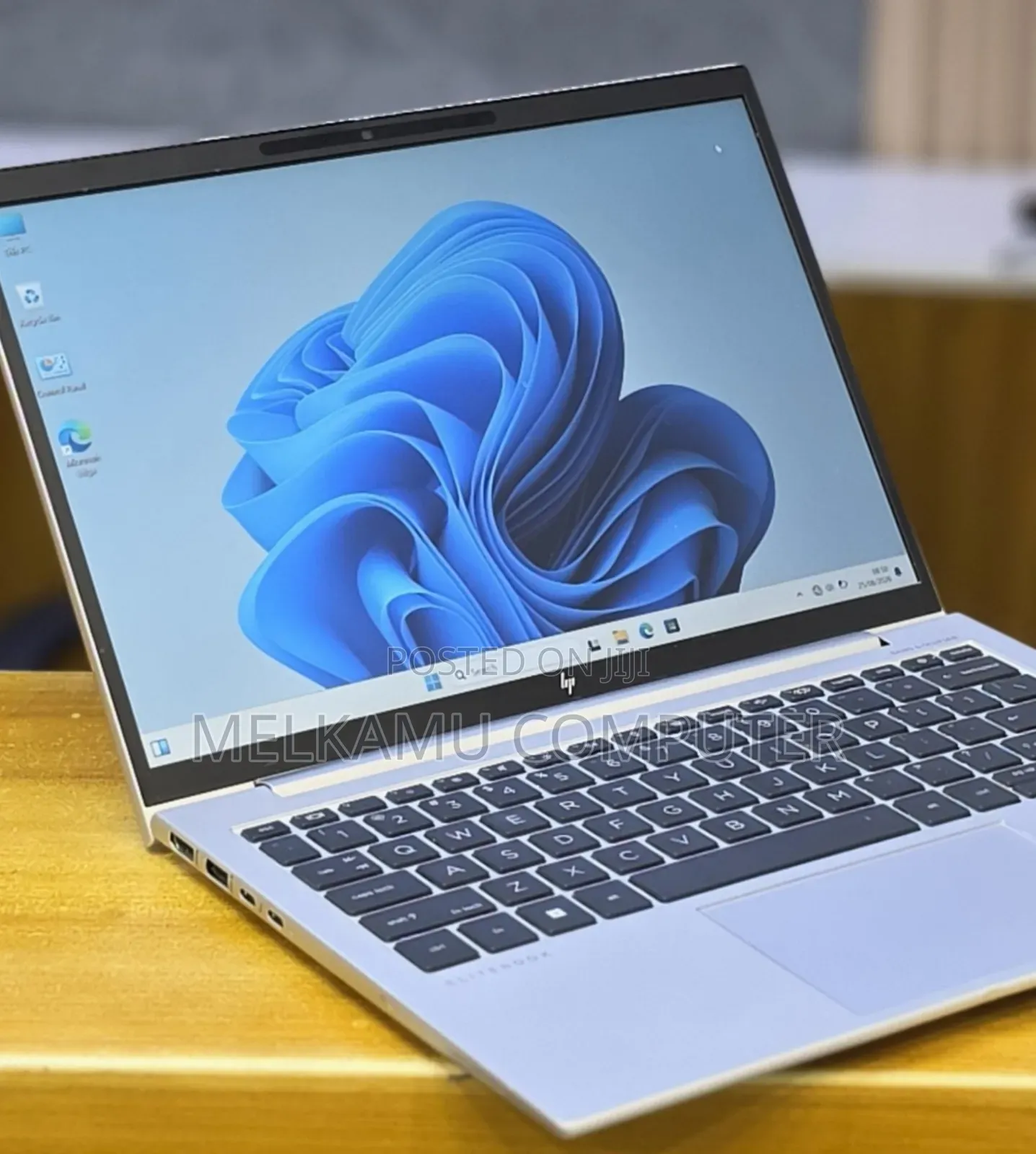 New Laptop HP Elitebook 830 G11 16GB Intel Core i7 SSD 512GB