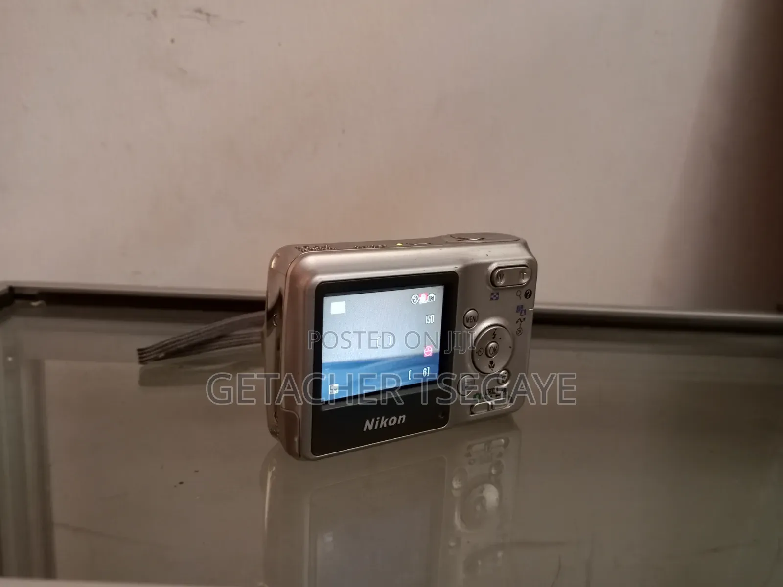 Nikon Coolpix L3 Vintage 5.1MP Digital Camera (Excellent Condition)