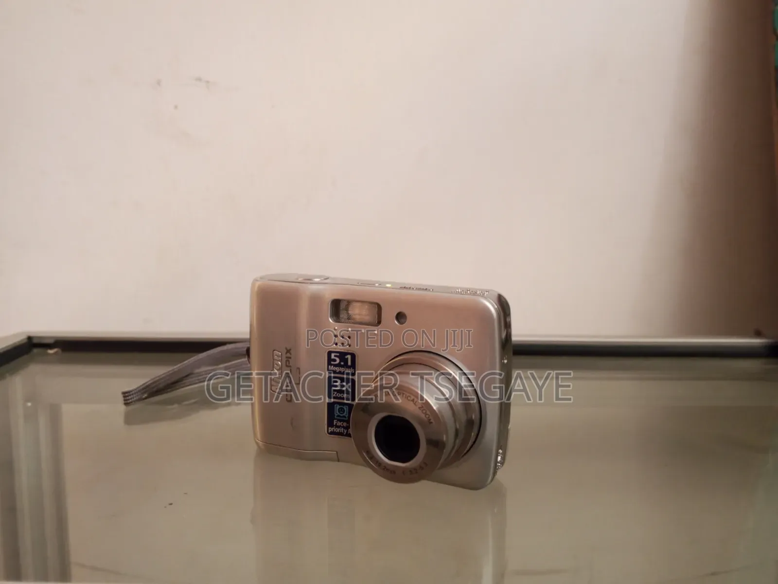 Nikon Coolpix L3 Vintage 5.1MP Digital Camera (Excellent Condition)