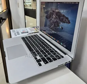 New Laptop Apple MacBook Air 2013 4GB Intel Core i5 SSD 128GB
