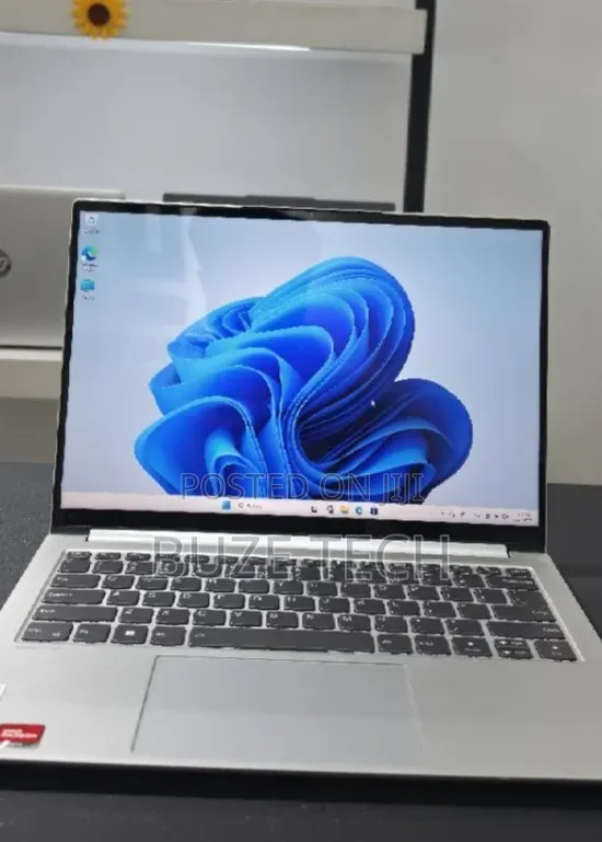 New Laptop Lenovo 16GB AMD Ryzen 7 SSD 512GB