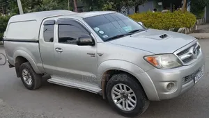 Toyota Hilux 2008 Silver
