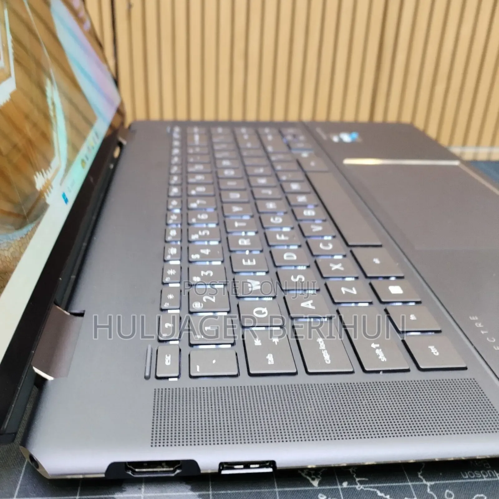 New Laptop HP Spectra 13 16GB Intel Core i7 SSD 512GB