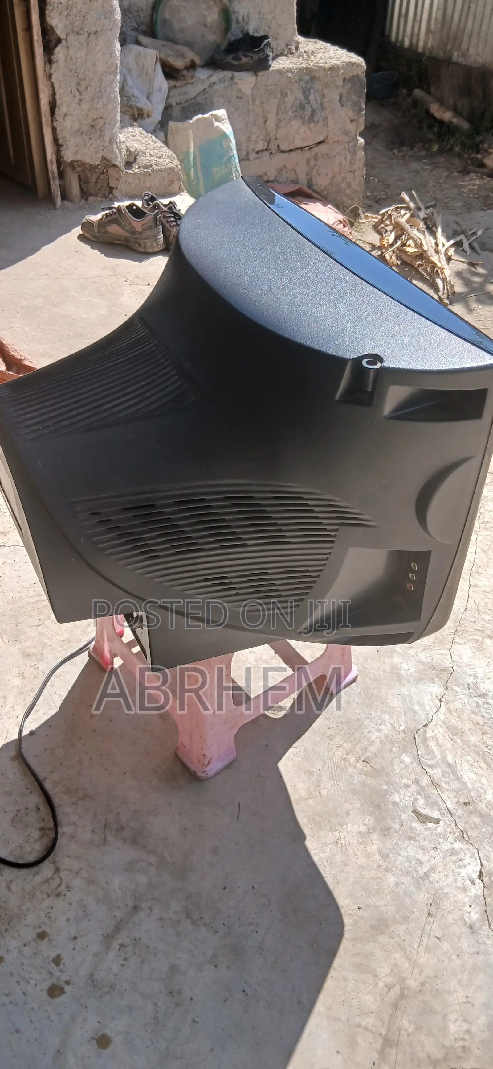 Super Fine CRT TV (Used)