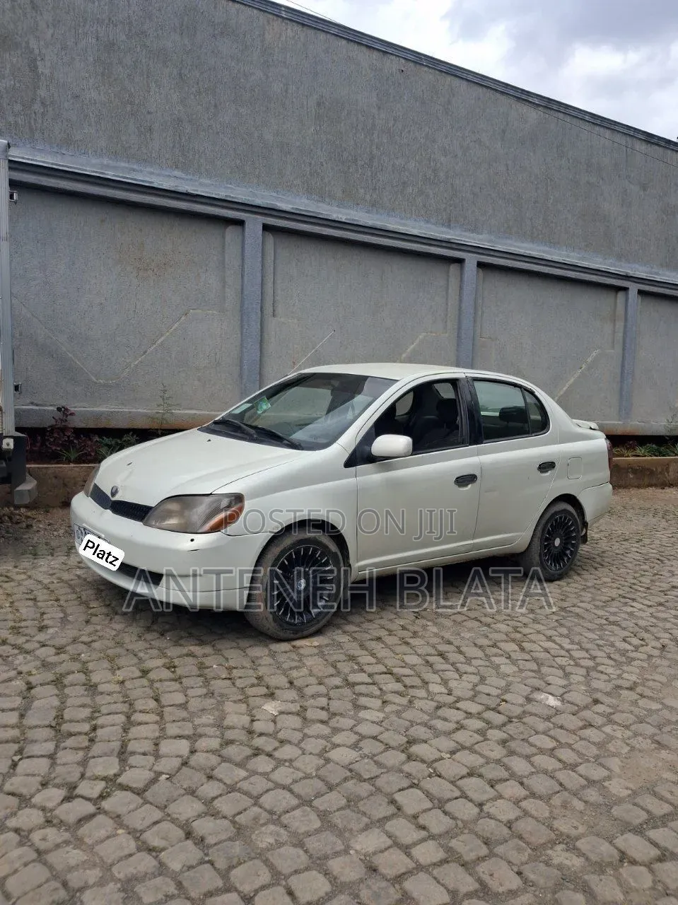 Toyota Platz 2002 Ivory