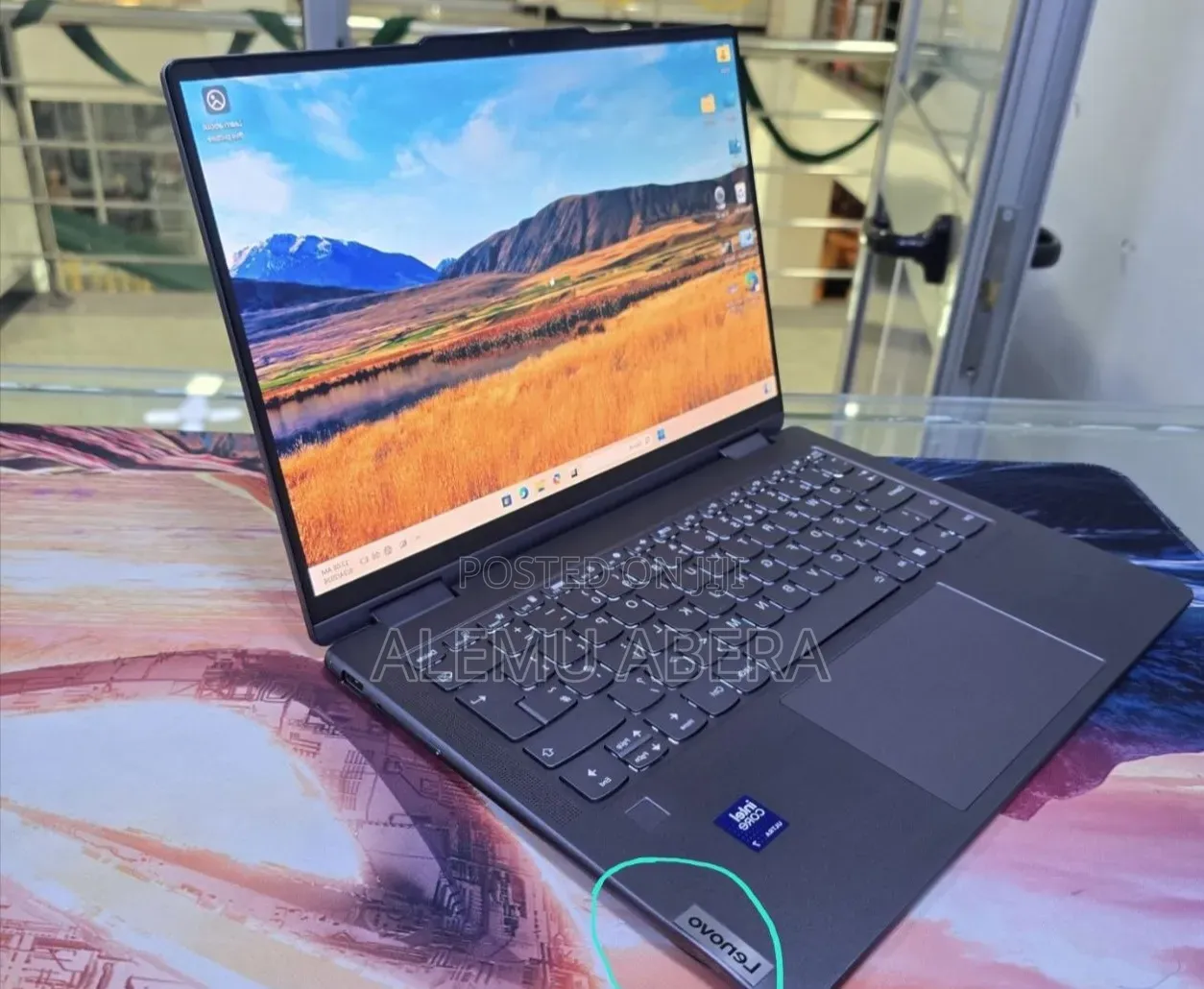 New Laptop Lenovo Yoga 7i 16GB Intel Core Ultra 7 SSD 512GB